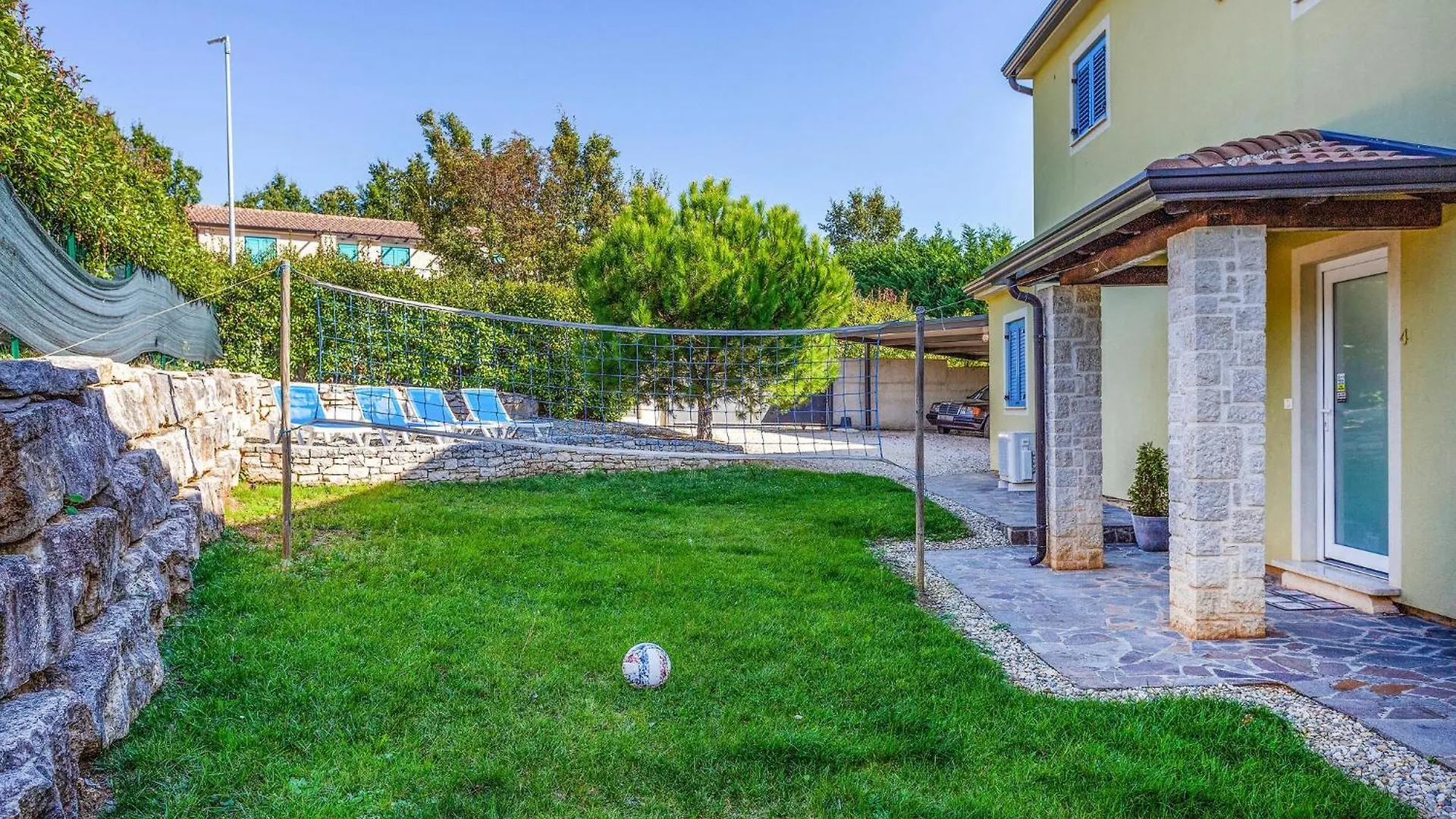 Holiday home Cozy Home In Naselje Muzini With Wifi Tomisici