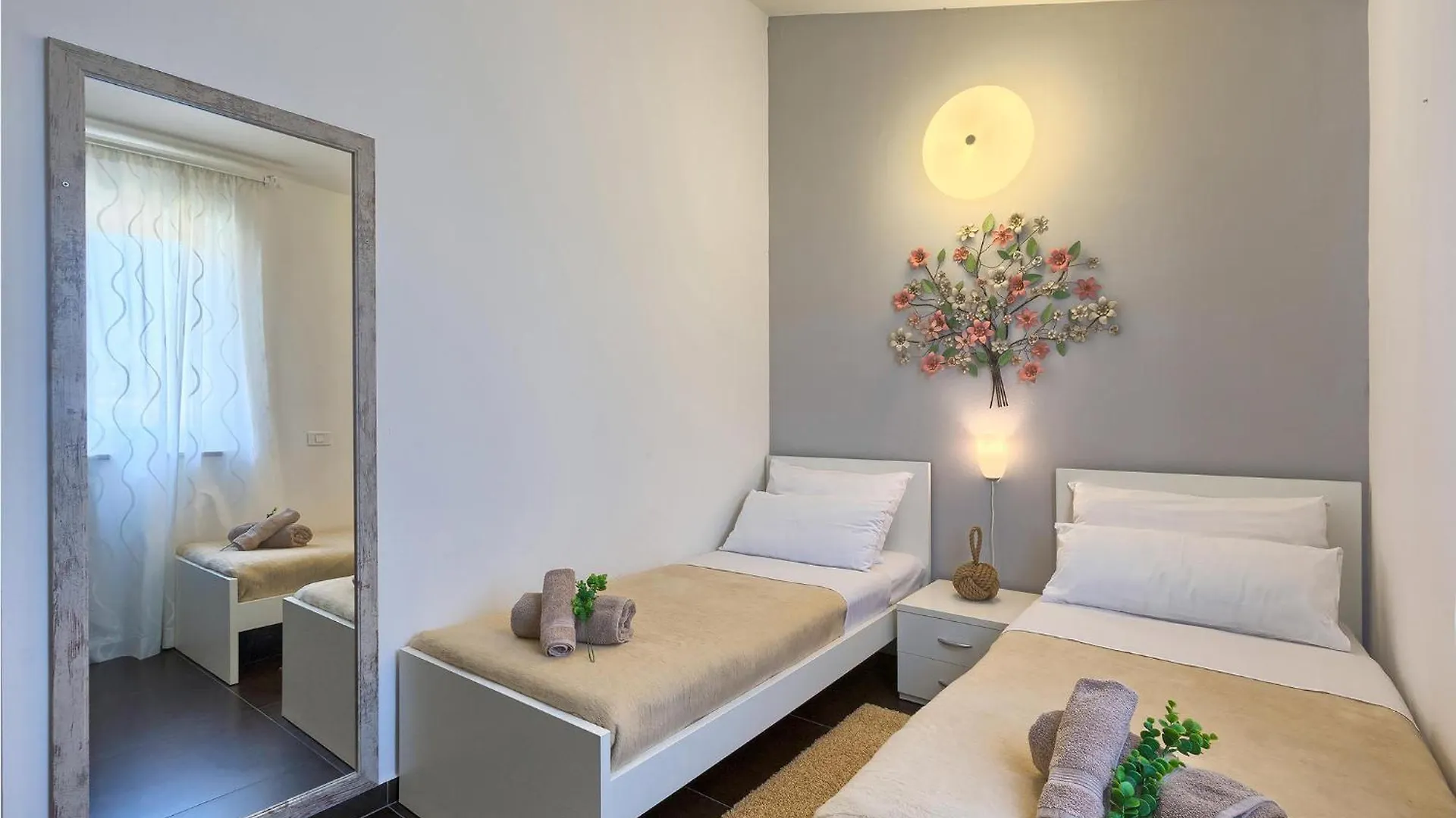 Holiday home Cozy Home In Naselje Muzini With Wifi Tomisici
