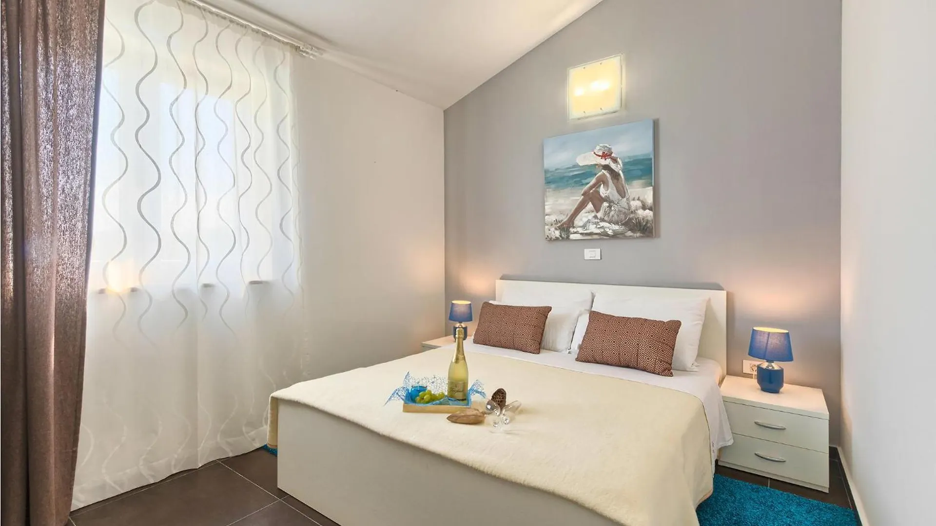 Cozy Home In Naselje Muzini With Wifi Tomisici Holiday home