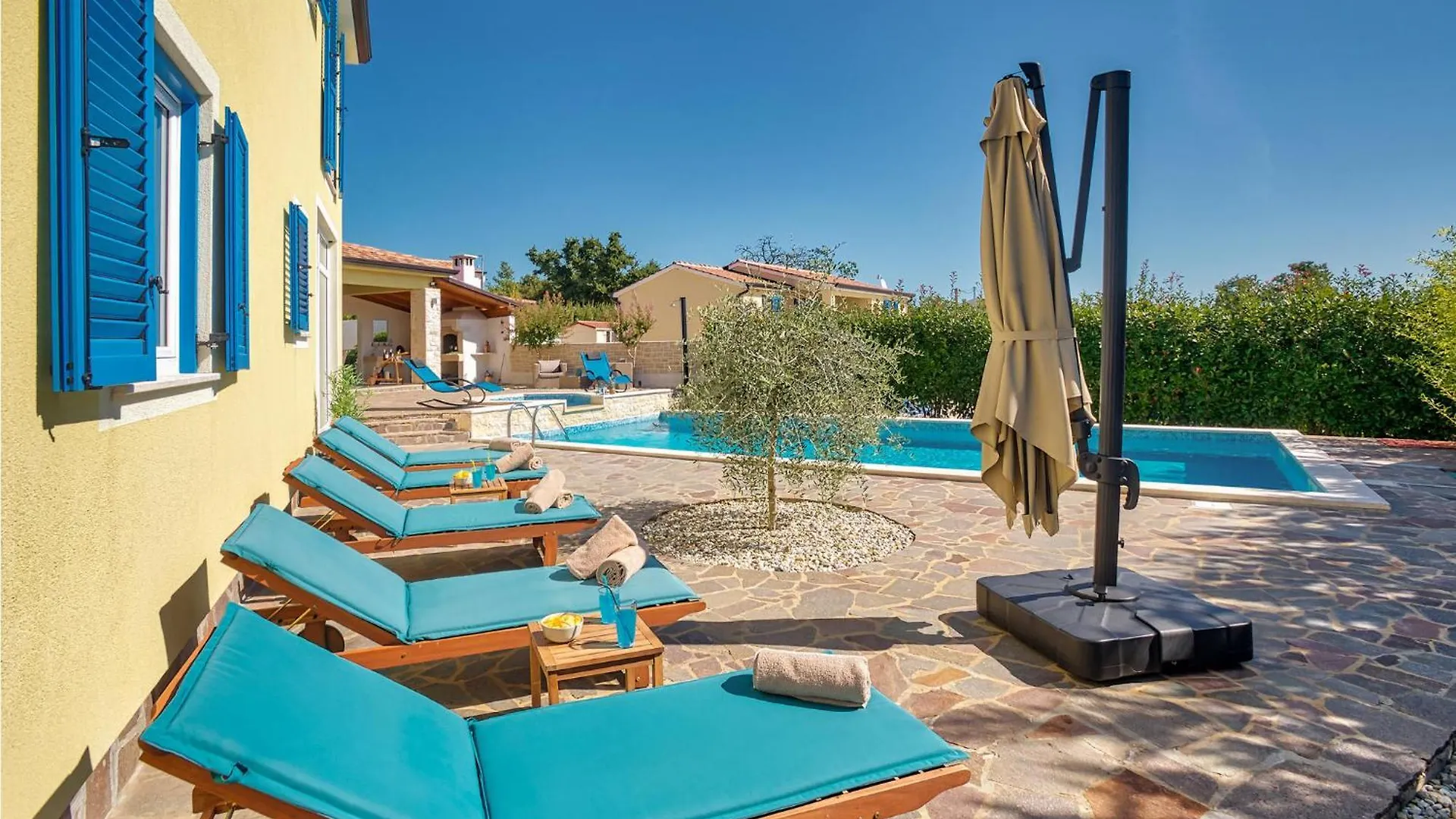Cozy Home In Naselje Muzini With Wifi Tomisici