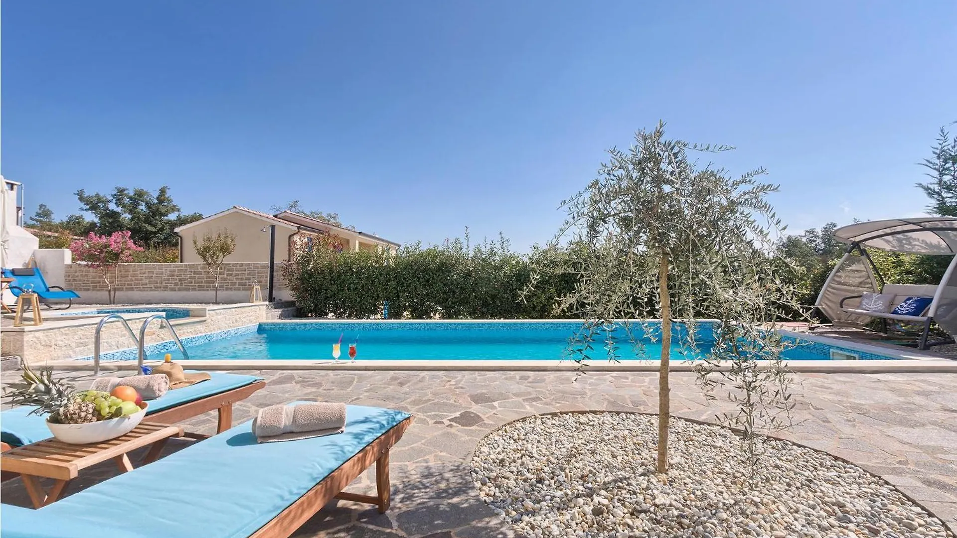 Cozy Home In Naselje Muzini With Wifi Tomisici